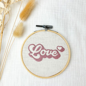 Deko Stickrahmen "Love" altrosa