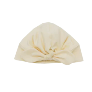 Babyhaube mit Schleife creme