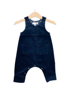 Latzhose aus Cord blau