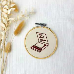 Stickrahmen Bild klein zum aufhängen mit Stickerei "one last chance"