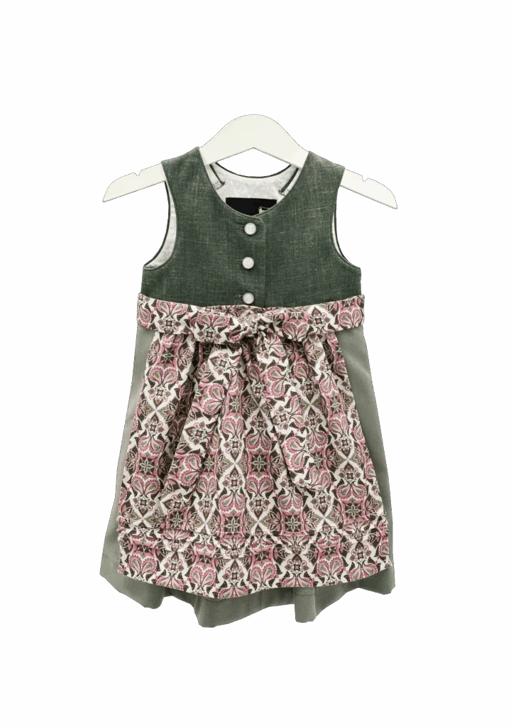 Babydirndl in verschiedenen grün-Tönen mit gemusterter rosa-farbener Schürze. Vorderansicht